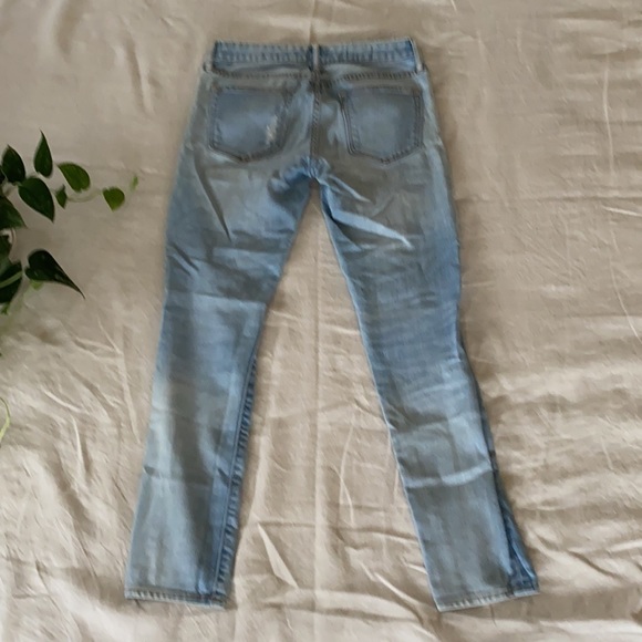 Gap Light Wash Distressed Skinny Jeans Size 25 - Picture 3 of 9